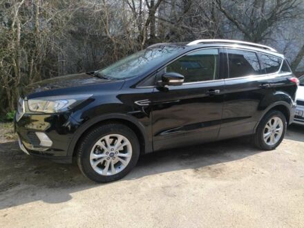 Форд Ескейп 2017 у Львові на Automoto.ua Чорний Форд Ескейп, об'ємом двигуна 1.5 л та пробігом 105 тис. км за 278 $, фото 1 на Automoto.ua