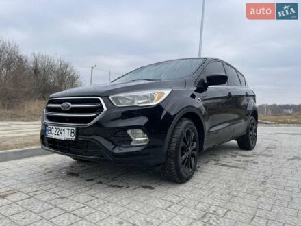 Черный Форд Эскейп, объемом двигателя 2 л и пробегом 161 тыс. км за 13500 $, фото 1 на Automoto.ua