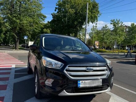 Форд Эскейп 2017 в Черкассах на Automoto.ua Черный Форд Эскейп, объемом двигателя 0 л и пробегом 200 тыс. км за 10000 $, фото 1 на Automoto.ua