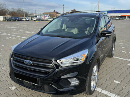 Черный Форд Эскейп, объемом двигателя 2 л и пробегом 33 тыс. км за 17000 $, фото 1 на Automoto.ua