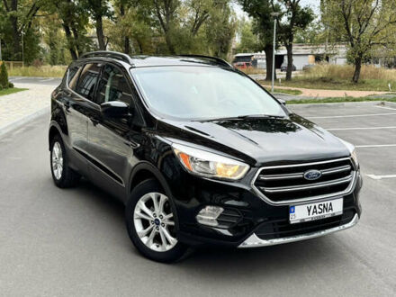 Форд Ескейп 2017 у Чернігові на Automoto.ua Чорний Форд Ескейп, об'ємом двигуна 1.5 л та пробігом 150 тис. км за 13500 $, фото 1 на Automoto.ua