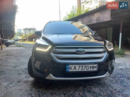 Форд Эскейп 2017 в Киеве на Automoto.ua Черный Форд Эскейп, объемом двигателя 2 л и пробегом 129 тыс. км за 16000 $, фото 1 на Automoto.ua