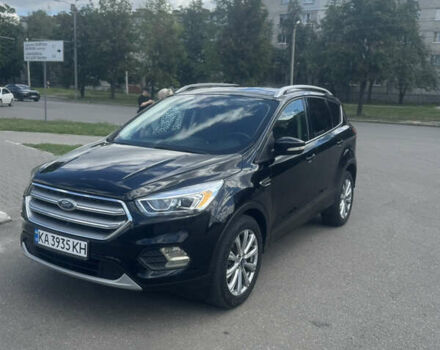 Чорний Форд Ескейп, об'ємом двигуна 1.5 л та пробігом 165 тис. км за 13300 $, фото 1 на Automoto.ua
