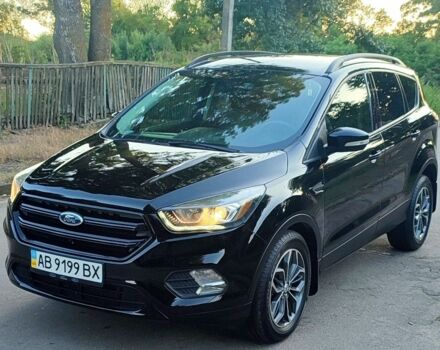 Черный Форд Эскейп, объемом двигателя 2 л и пробегом 98 тыс. км за 14000 $, фото 1 на Automoto.ua