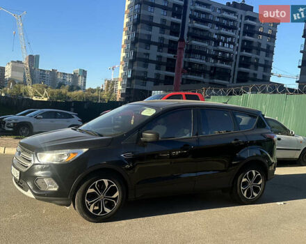 Форд Эскейп 2017 в Киеве на Automoto.ua Черный Форд Эскейп, объемом двигателя 2.5 л и пробегом 197 тыс. км за 11100 $, фото 1 на Automoto.ua