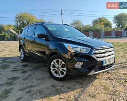 Чорний Форд Ескейп, об'ємом двигуна 1.5 л та пробігом 110 тис. км за 12900 $, фото 1 на Automoto.ua
