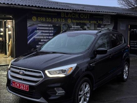 Чорний Форд Ескейп, об'ємом двигуна 1.5 л та пробігом 234 тис. км за 10899 $, фото 1 на Automoto.ua