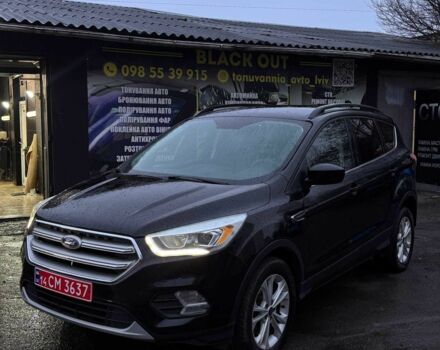 Черный Форд Эскейп, объемом двигателя 1.5 л и пробегом 234 тыс. км за 10899 $, фото 1 на Automoto.ua