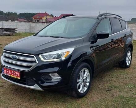 Черный Форд Эскейп, объемом двигателя 1.5 л и пробегом 254 тыс. км за 10700 $, фото 1 на Automoto.ua