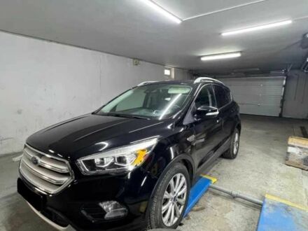Черный Форд Эскейп, объемом двигателя 2 л и пробегом 121 тыс. км за 8900 $, фото 1 на Automoto.ua