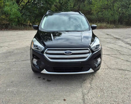Черный Форд Эскейп, объемом двигателя 1.5 л и пробегом 191 тыс. км за 10000 $, фото 1 на Automoto.ua
