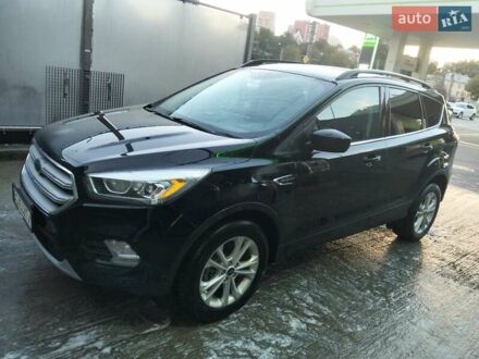 Черный Форд Эскейп, объемом двигателя 1.5 л и пробегом 230 тыс. км за 15700 $, фото 1 на Automoto.ua