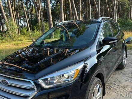 Черный Форд Эскейп, объемом двигателя 2 л и пробегом 126 тыс. км за 15000 $, фото 1 на Automoto.ua