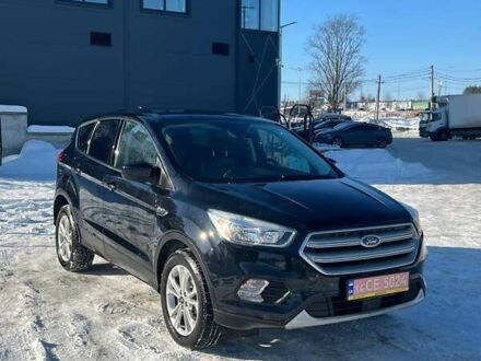 Черный Форд Эскейп, объемом двигателя 1.5 л и пробегом 210 тыс. км за 10999 $, фото 1 на Automoto.ua