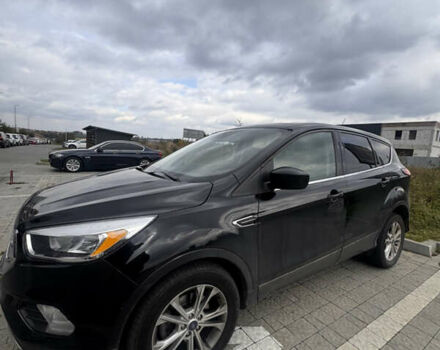 Черный Форд Эскейп, объемом двигателя 1.5 л и пробегом 196 тыс. км за 10800 $, фото 1 на Automoto.ua