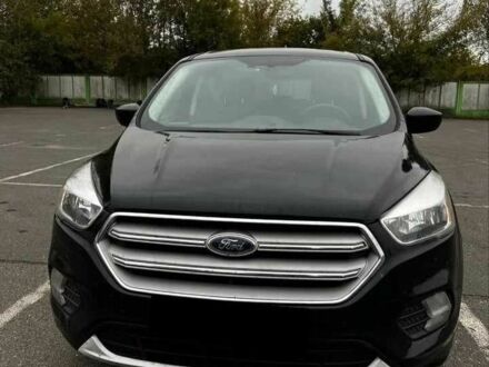 Черный Форд Эскейп, объемом двигателя 2 л и пробегом 88 тыс. км за 10000 $, фото 1 на Automoto.ua