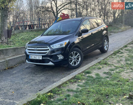 Черный Форд Эскейп, объемом двигателя 1.5 л и пробегом 163 тыс. км за 14500 $, фото 1 на Automoto.ua