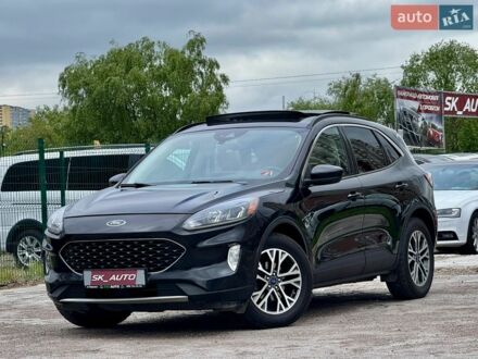 Чорний Форд Ескейп, об'ємом двигуна 1.5 л та пробігом 110 тис. км за 15500 $, фото 1 на Automoto.ua