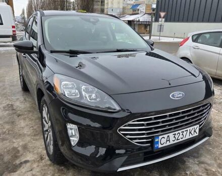 Черный Форд Эскейп, объемом двигателя 2 л и пробегом 135 тыс. км за 18300 $, фото 1 на Automoto.ua