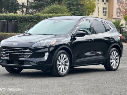 Черный Форд Эскейп, объемом двигателя 2 л и пробегом 27 тыс. км за 17900 $, фото 1 на Automoto.ua