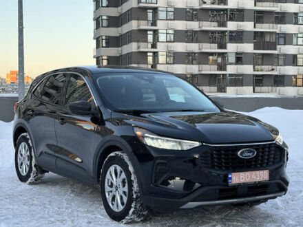 Черный Форд Эскейп, объемом двигателя 1.5 л и пробегом 7 тыс. км за 21900 $, фото 1 на Automoto.ua