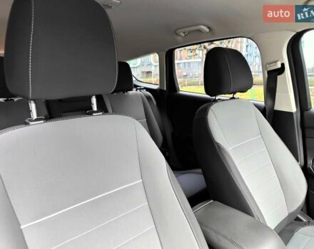 Коричневий Форд Ескейп, об'ємом двигуна 1.6 л та пробігом 212 тис. км за 8490 $, фото 56 на Automoto.ua