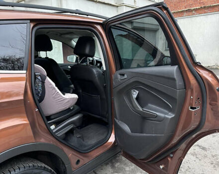 Коричневый Форд Эскейп, объемом двигателя 2 л и пробегом 118 тыс. км за 15900 $, фото 5 на Automoto.ua