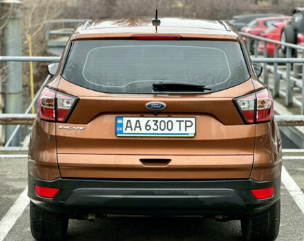 Коричневый Форд Эскейп, объемом двигателя 2.49 л и пробегом 180 тыс. км за 12999 $, фото 10 на Automoto.ua