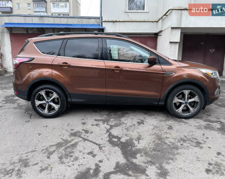 Коричневый Форд Эскейп, объемом двигателя 2 л и пробегом 118 тыс. км за 15900 $, фото 2 на Automoto.ua