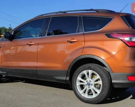 Коричневый Форд Эскейп, объемом двигателя 2 л и пробегом 140 тыс. км за 14000 $, фото 2 на Automoto.ua