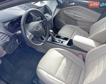 Коричневый Форд Эскейп, объемом двигателя 1.5 л и пробегом 146 тыс. км за 13400 $, фото 3 на Automoto.ua