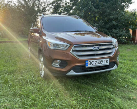 Коричневый Форд Эскейп, объемом двигателя 2 л и пробегом 109 тыс. км за 16000 $, фото 1 на Automoto.ua