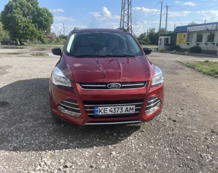 Красный Форд Эскейп, объемом двигателя 1.6 л и пробегом 129 тыс. км за 11000 $, фото 2 на Automoto.ua