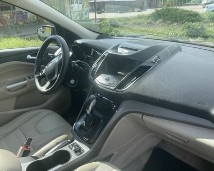 Красный Форд Эскейп, объемом двигателя 1.6 л и пробегом 129 тыс. км за 11000 $, фото 9 на Automoto.ua