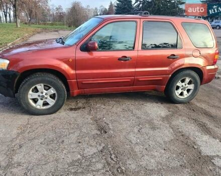 Красный Форд Эскейп, объемом двигателя 3 л и пробегом 230 тыс. км за 4999 $, фото 10 на Automoto.ua