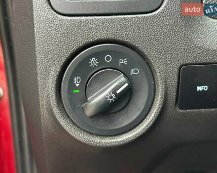 Красный Форд Эскейп, объемом двигателя 2.97 л и пробегом 224 тыс. км за 7990 $, фото 23 на Automoto.ua