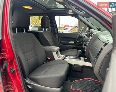 Красный Форд Эскейп, объемом двигателя 2.97 л и пробегом 224 тыс. км за 7990 $, фото 11 на Automoto.ua