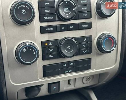 Красный Форд Эскейп, объемом двигателя 2.97 л и пробегом 224 тыс. км за 7990 $, фото 19 на Automoto.ua