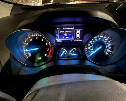 Форд Эскейп 2012 в Кременчуге на Automoto.ua Красный Форд Эскейп, объемом двигателя 2 л и пробегом 183 тыс. км за 9000 $, фото 7 на Automoto.ua