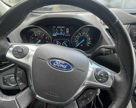 Форд Эскейп 2012 в Львове на Automoto.ua Красный Форд Эскейп, объемом двигателя 1.6 л и пробегом 162 тыс. км за 9000 $, фото 6 на Automoto.ua