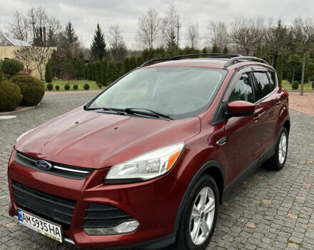 Красный Форд Эскейп, объемом двигателя 2 л и пробегом 206 тыс. км за 9500 $, фото 1 на Automoto.ua
