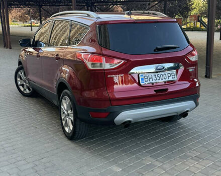 Красный Форд Эскейп, объемом двигателя 2 л и пробегом 188 тыс. км за 10800 $, фото 2 на Automoto.ua