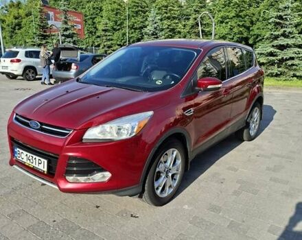 Красный Форд Эскейп, объемом двигателя 2 л и пробегом 228 тыс. км за 10850 $, фото 4 на Automoto.ua