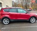 Красный Форд Эскейп, объемом двигателя 2 л и пробегом 178 тыс. км за 10999 $, фото 3 на Automoto.ua