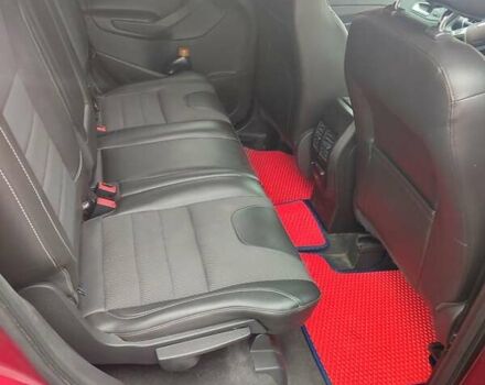 Красный Форд Эскейп, объемом двигателя 2 л и пробегом 178 тыс. км за 10999 $, фото 11 на Automoto.ua