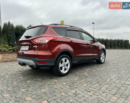 Красный Форд Эскейп, объемом двигателя 2 л и пробегом 206 тыс. км за 9500 $, фото 12 на Automoto.ua