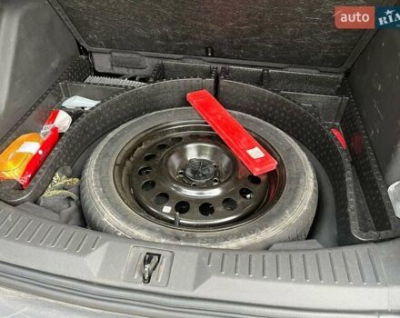 Красный Форд Эскейп, объемом двигателя 2 л и пробегом 148 тыс. км за 13250 $, фото 16 на Automoto.ua