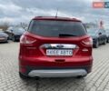 Красный Форд Эскейп, объемом двигателя 1.6 л и пробегом 115 тыс. км за 10400 $, фото 5 на Automoto.ua