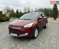 Красный Форд Эскейп, объемом двигателя 2 л и пробегом 206 тыс. км за 9500 $, фото 4 на Automoto.ua