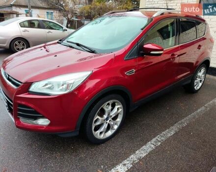 Красный Форд Эскейп, объемом двигателя 2 л и пробегом 178 тыс. км за 10999 $, фото 2 на Automoto.ua